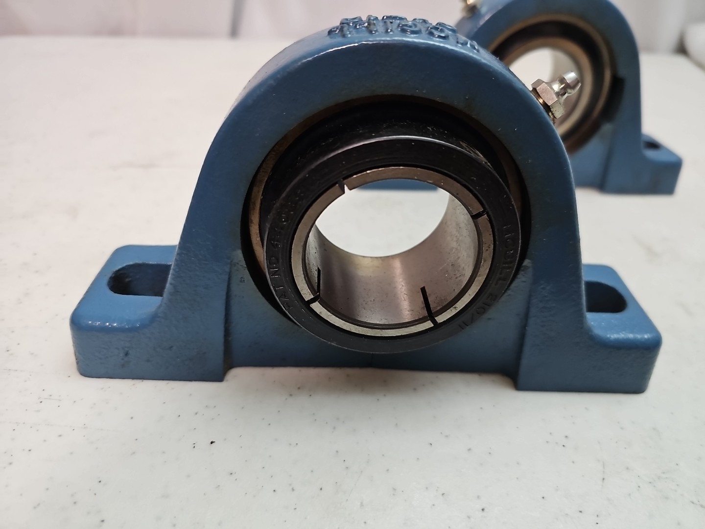 (LOT OF 2) MCGILL C-25-1-15/16 NYLA-K PILLOW BLOCK BEARING C25115/16