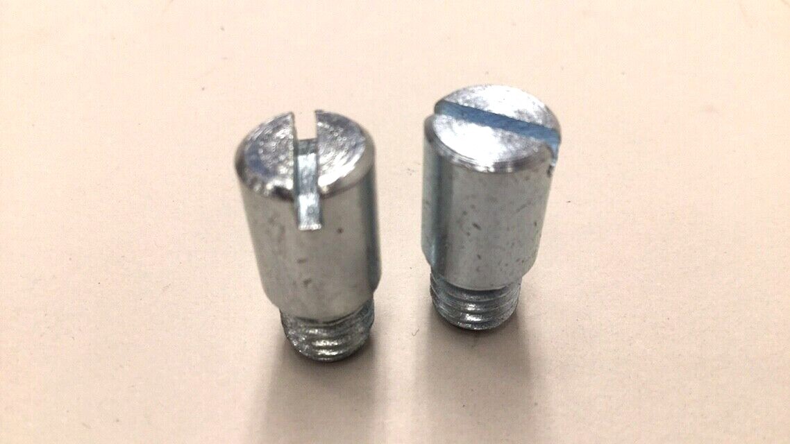 3M 78-8057-5702-4 Mounting Pin Slotted 5/16″-18 Thread (Pack Of 2)