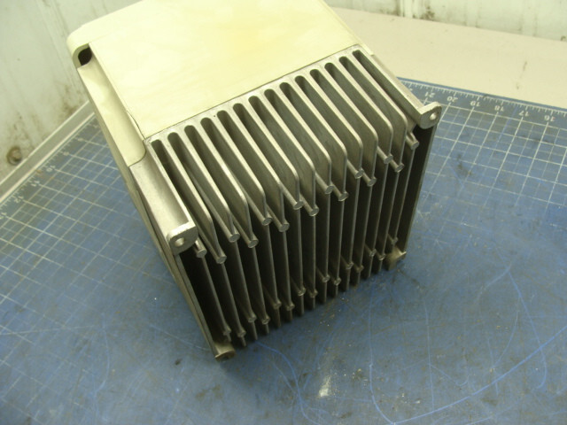 ALLEN BRADLEY 1305-BA04A SERIES C VARIABLE FREQUENCY DRIVE 1.5KW 2HP
