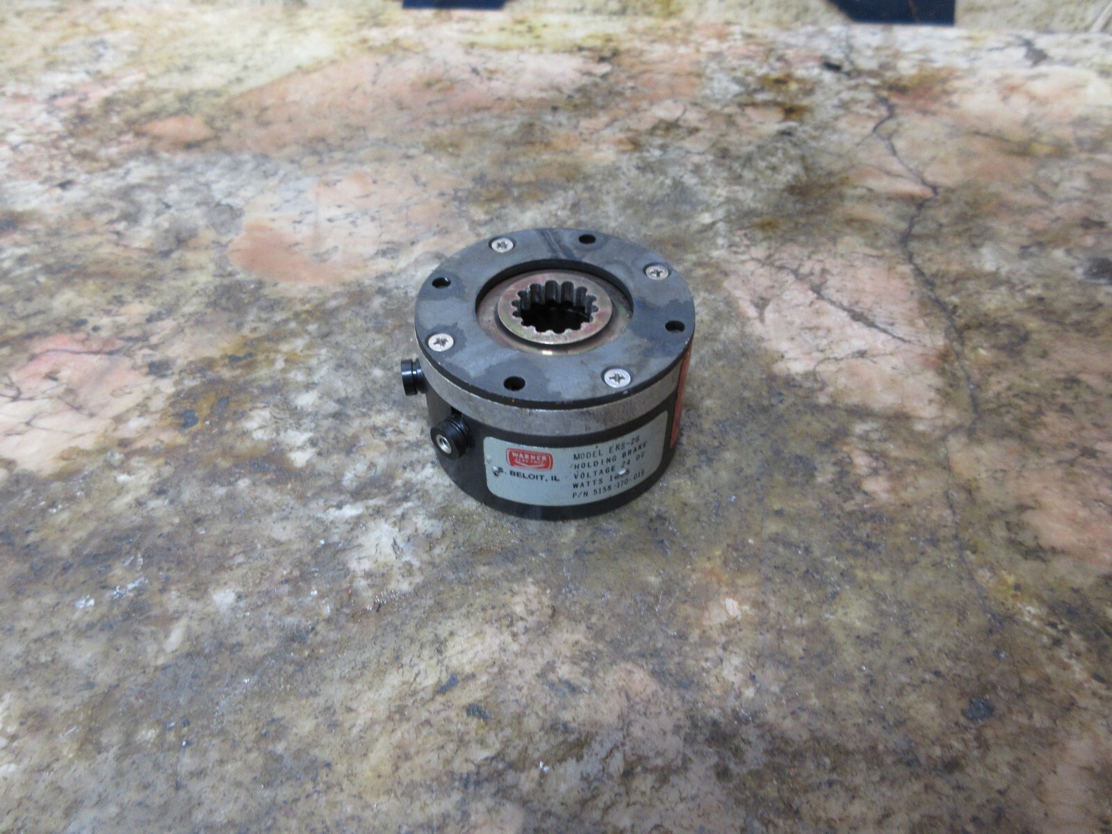WARNER ELECTRIC ERS-26 HOLDING BRAKE 24VCD P/N 5158-170-016, 3/8” SHAFT ADAPTER
