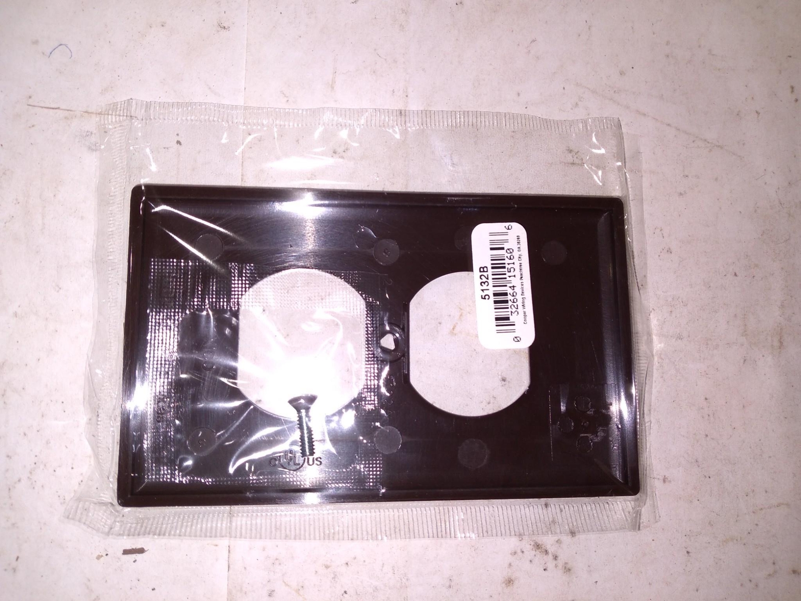 COOPER WIRING ARROW HART DEVICES 5132B-BOX BROWN UNBREAKABLE WALLPLATE