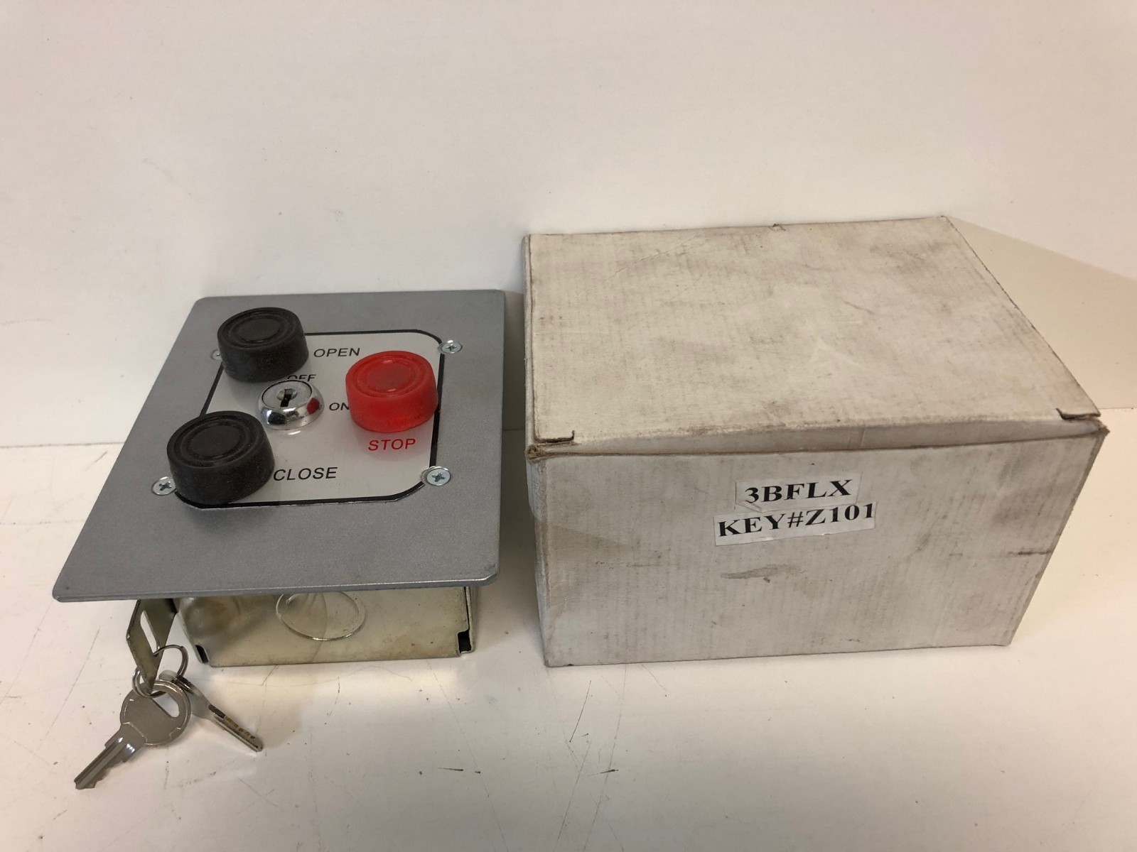 OVERHEAD DOOR GARAGE KEYED LOCKOUT STATION 3BFLX