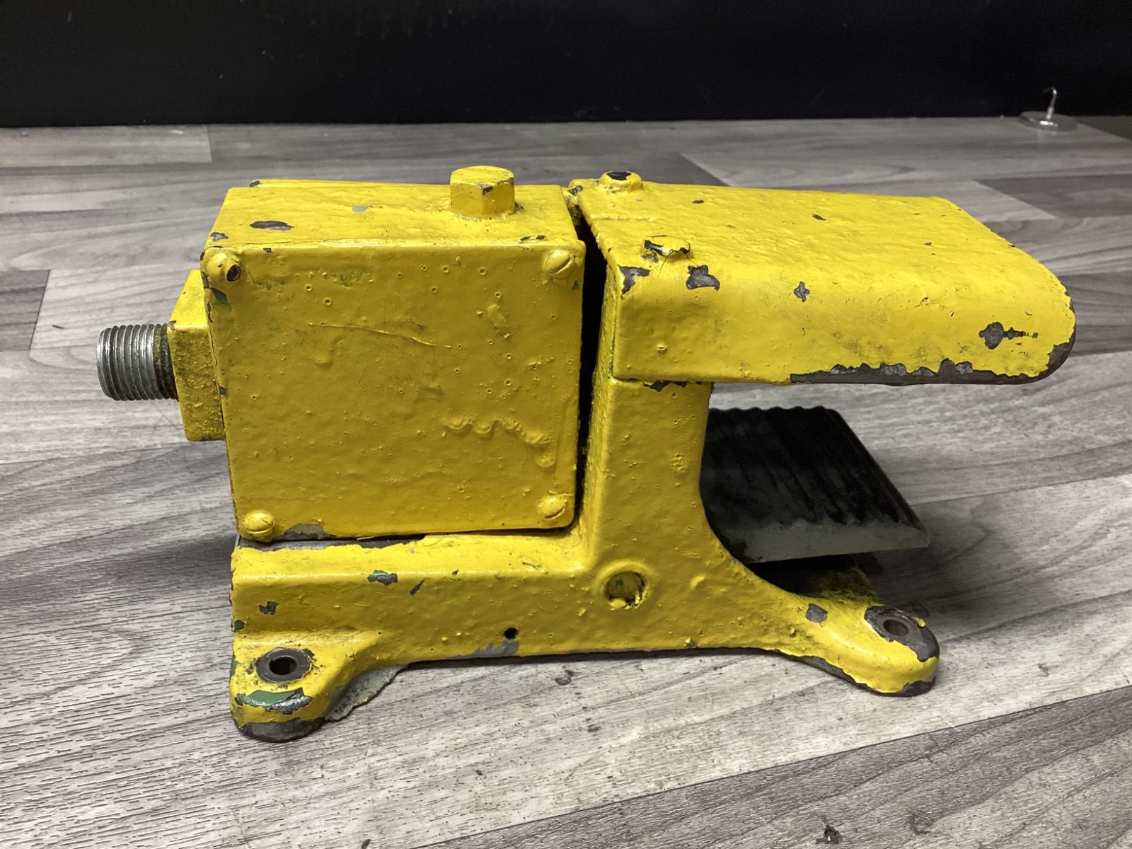 Mackworth G Rees 600V Foot Pedal Switch 1814 Style #100C108PR4*SI