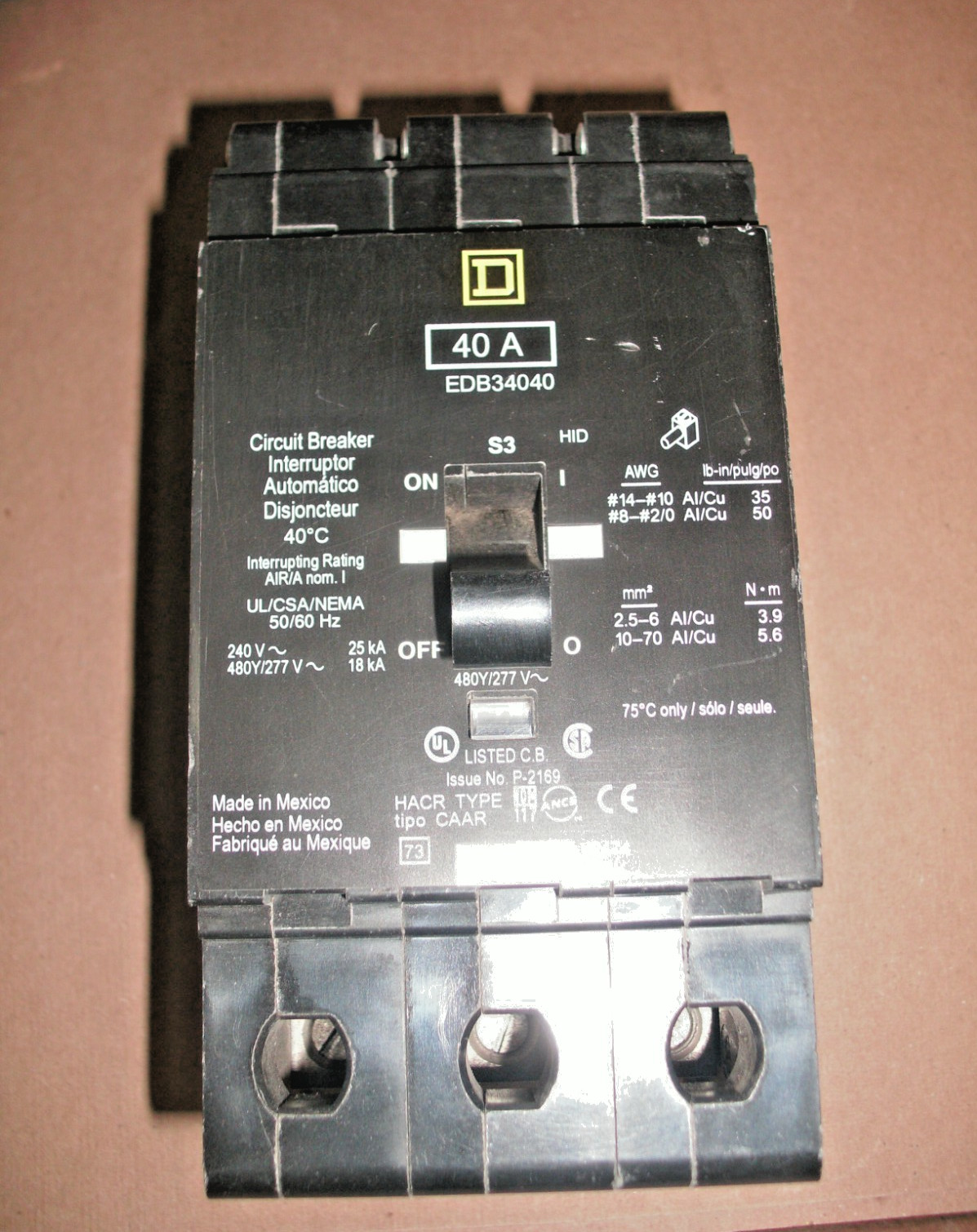 SQUARE D EDB34040 CIRCUIT BREAKER 40A 3P 480Y/277V 50/60Hz – 9 AVAILABLE