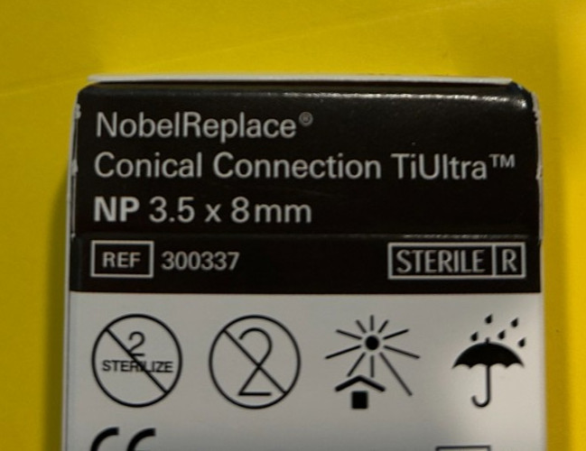Nobel Biocare NobelReplace Conical Connection TiUltra NP 3.5 x 8mm