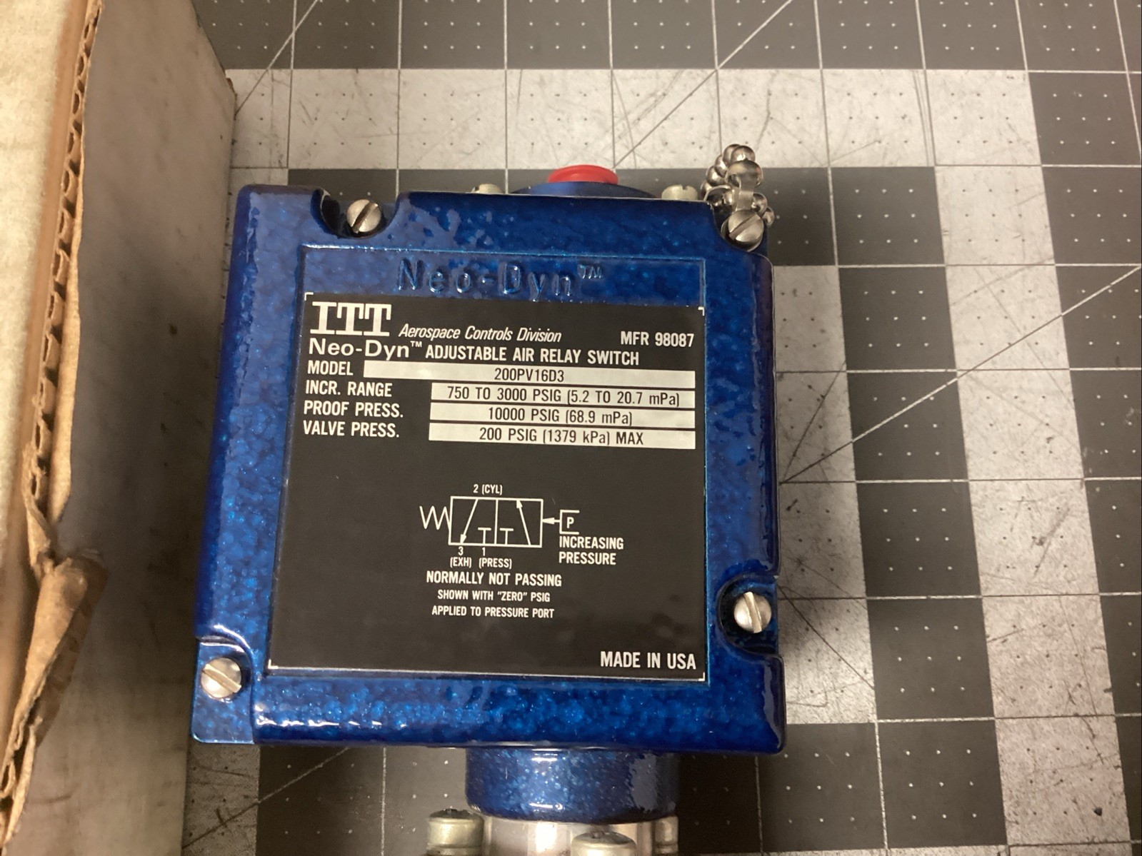NEO-DYN ADJUSTABLE AIR RELAY SWITCH 200PV16D3 (LBB45Y)