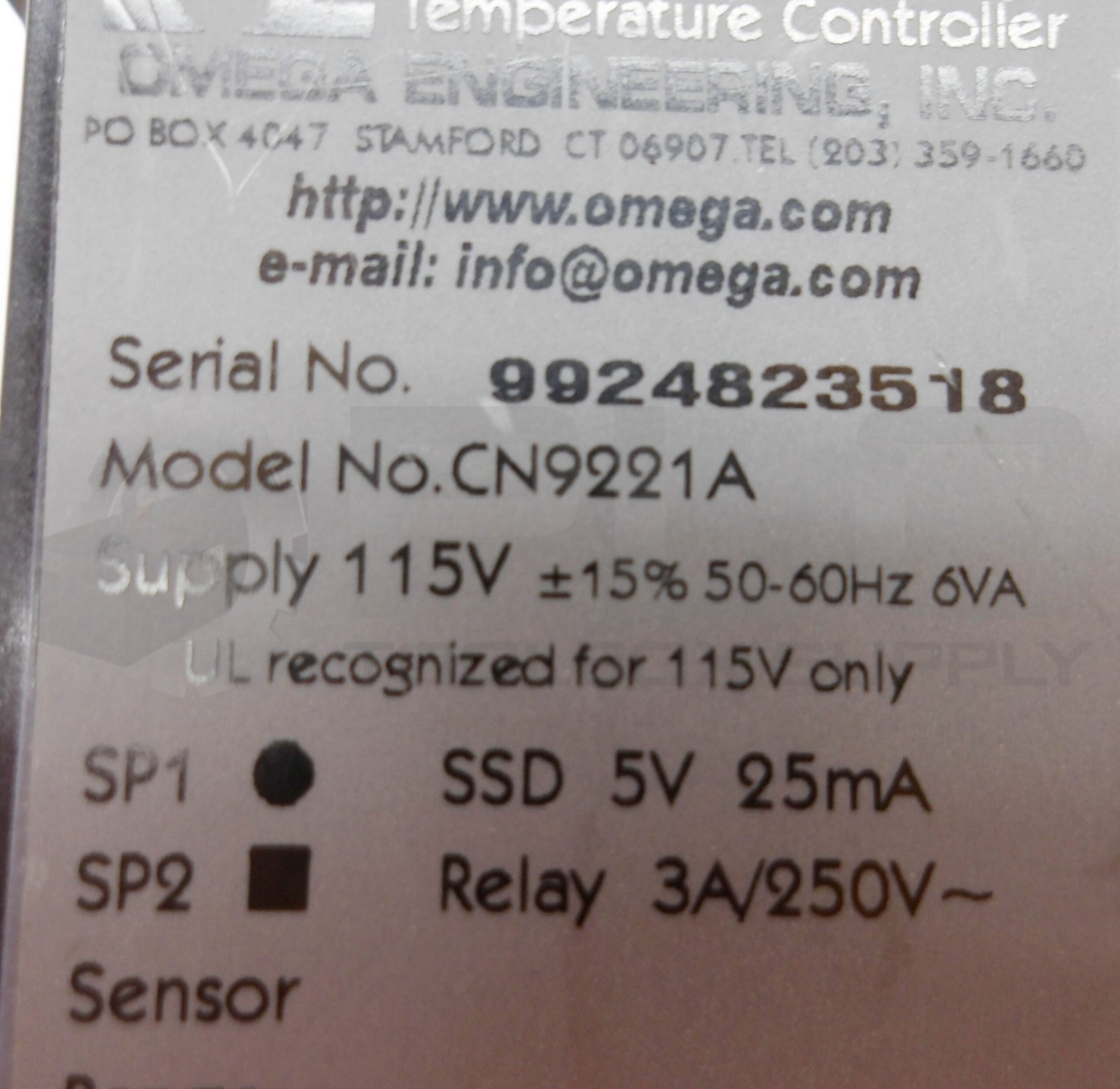 NEW OMEGA CN9221A TEMPERATURE CONTROLLER 115V 50-60HZ 5V