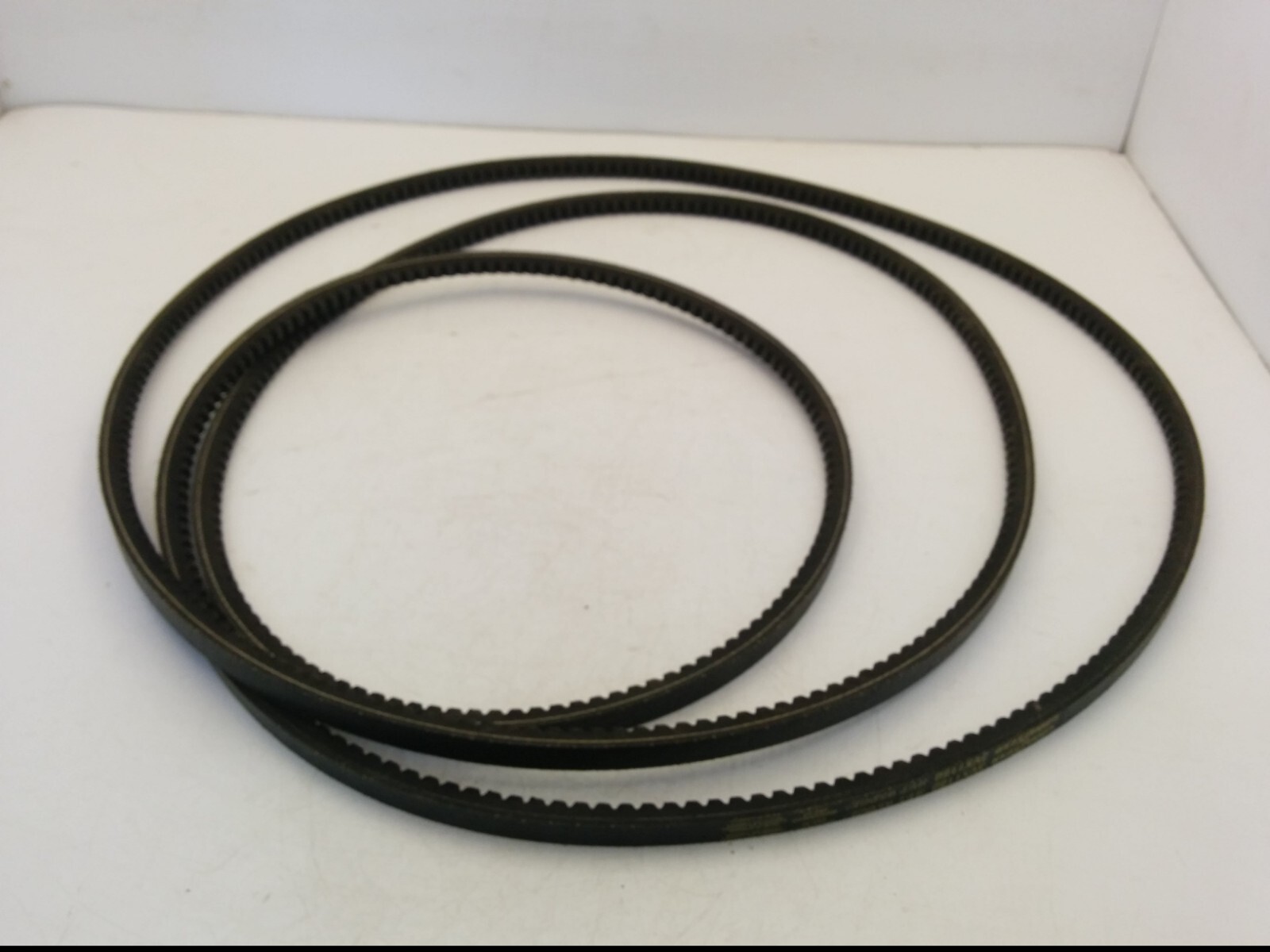 GOODYEAR 3VX1180 HY-T WEDGE V-BELT, 3/8″ x 118″, NNB