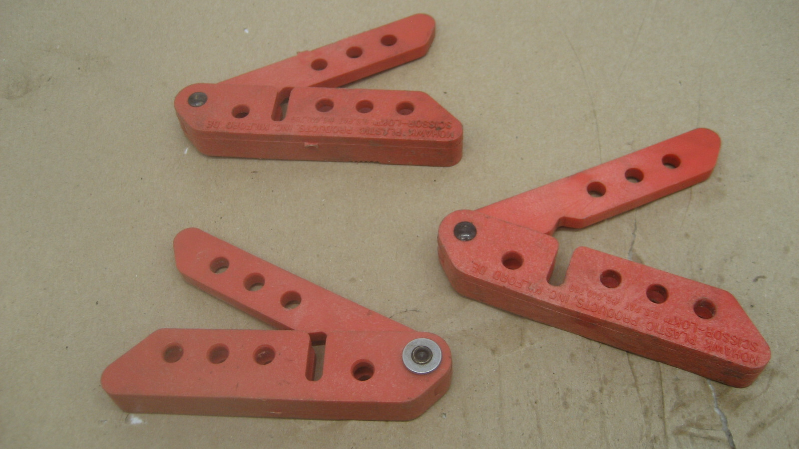 MOHAWK BSC-N500 PLASTIC PRODUCTS SISSOR-LOK LOT OF 3