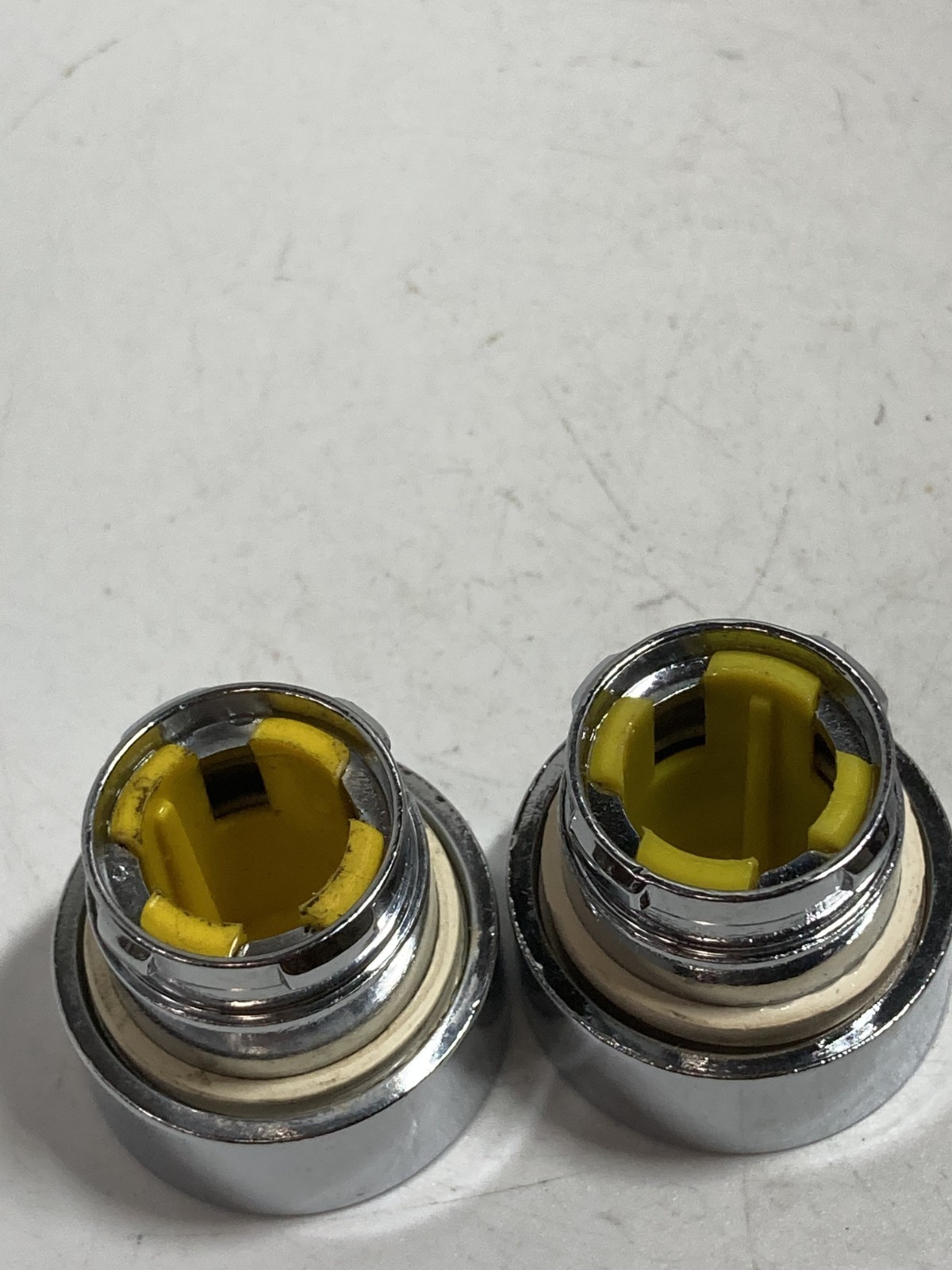 SCHNEIDER ZB4 BA5 PUSHBUTTON OPERATOR FLUSH YELLOW (LOT OF 2)