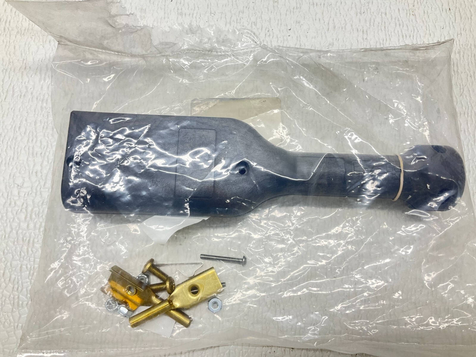 Ezgo 670142 Charger Plug New (TSC)