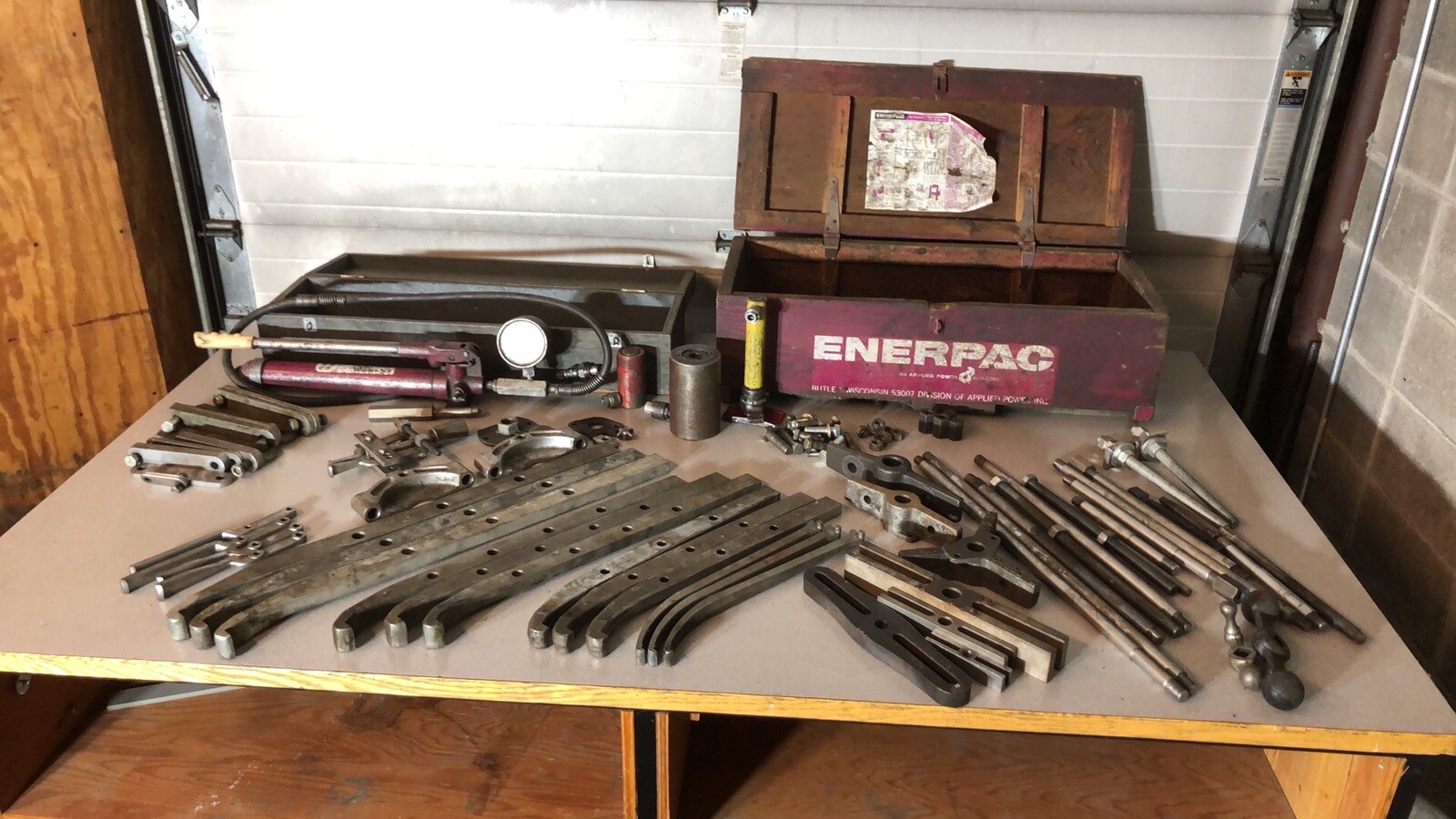Enerpac / OTC 17-1/2, 30, 50 Ton 3-Jaw Hydraulic Cross Bearing Pullers