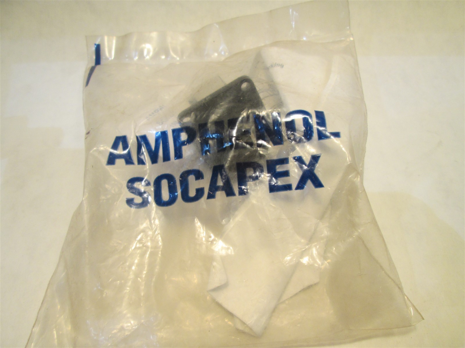 New Amphenol Socapex 190-036461-00 Connector