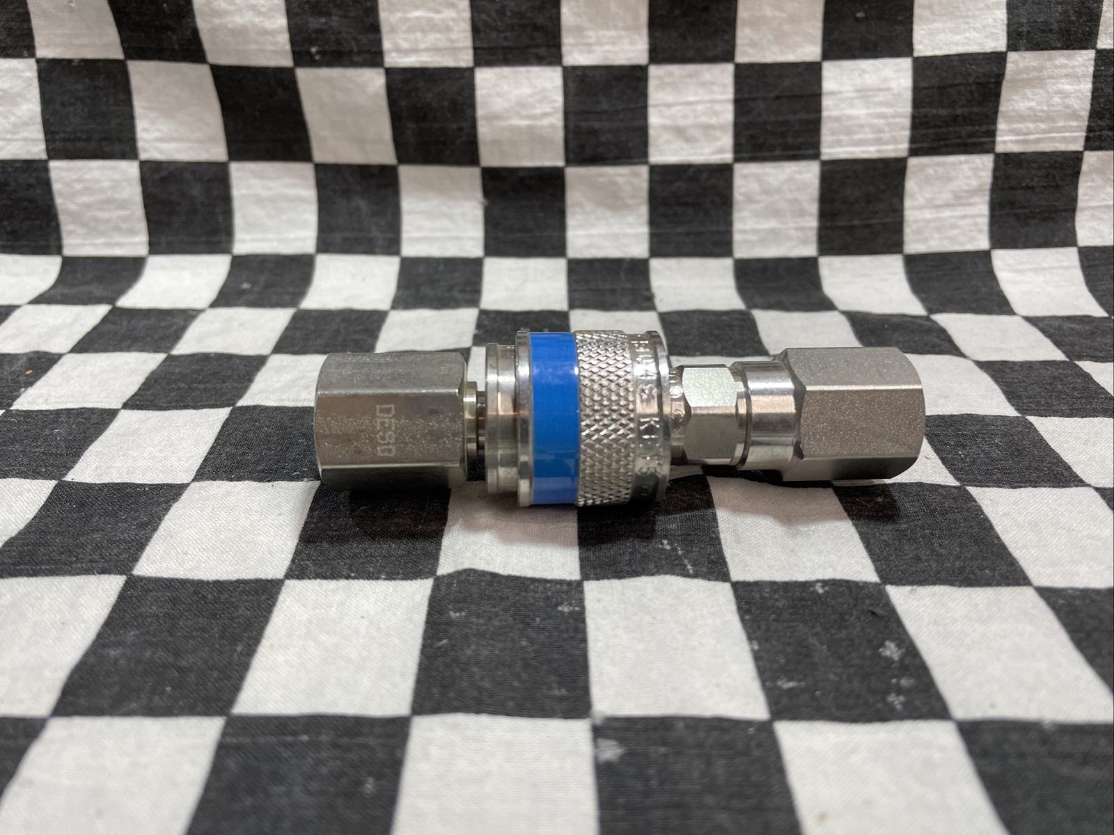 SWAGELOK Quick Connect With Valve 1/4″, SS-QC4-D-4PFK5 & SS-QC4-B-4PFK5 #N24N