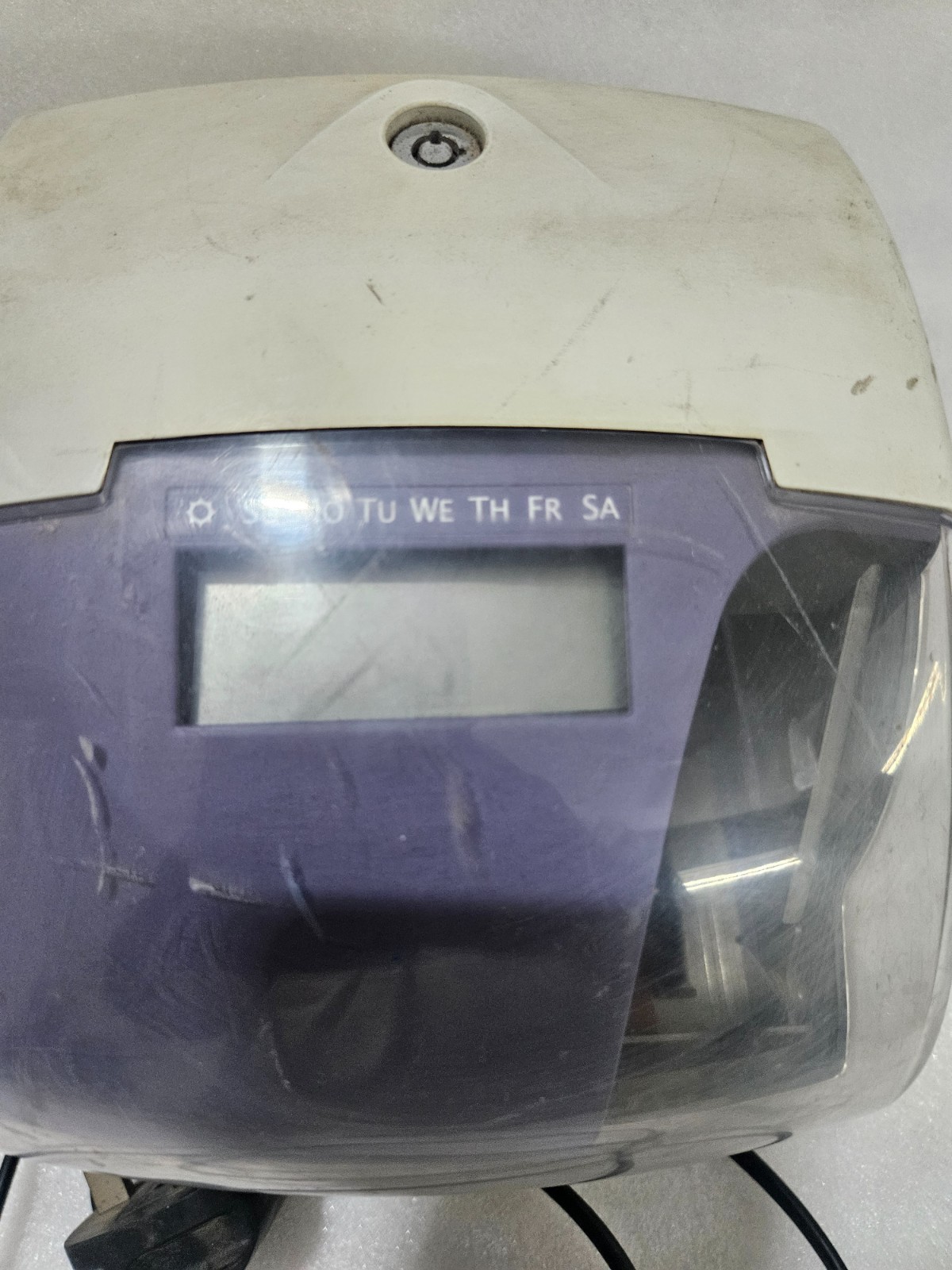 BEATRON TP-2000 220-240V 50/60Hz 0.2A SERIAL NO 1606953