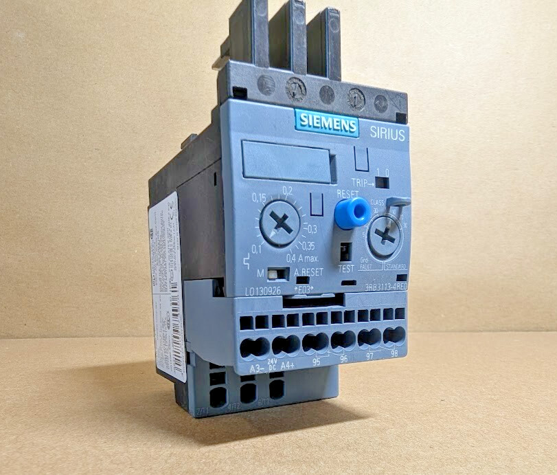 Siemens 3RB3113-4RE0 Electronic Overload Relay, .1-.4A, 3P, (New NB)