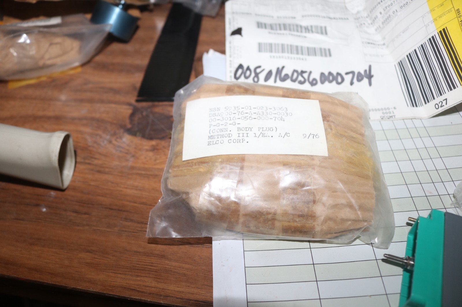 NOS Elco electrical connector PN 00-8016-056-000-704 5935-01-023-3065