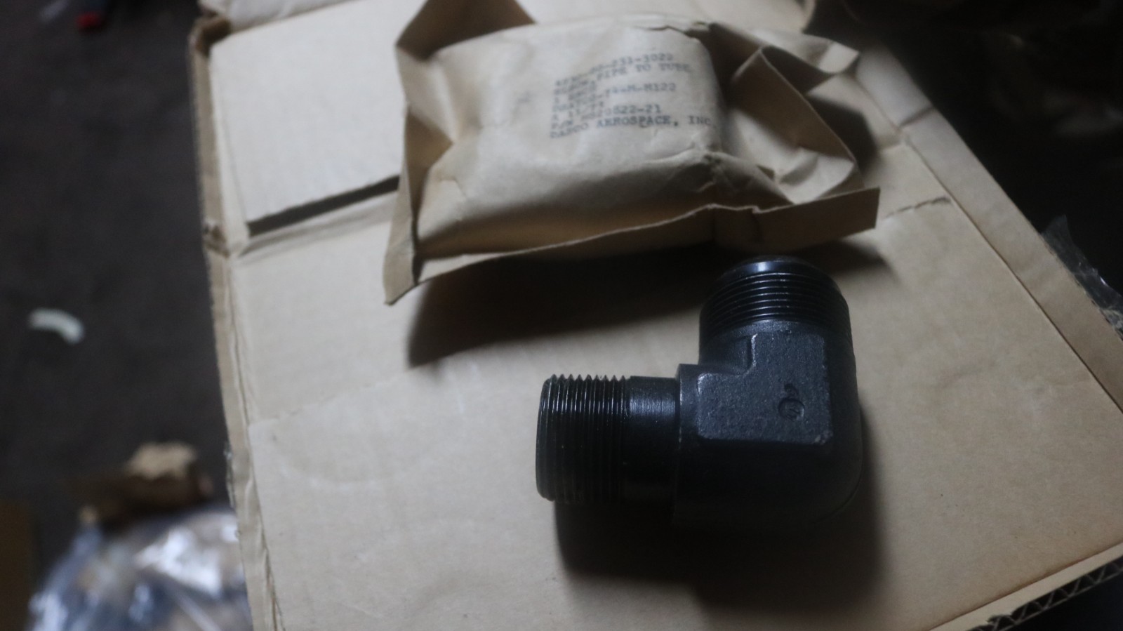 NOS USGI Steel elbow pipe to tube fitting MS20822-21 4730-00-231-3022 1″ x 1 5/8
