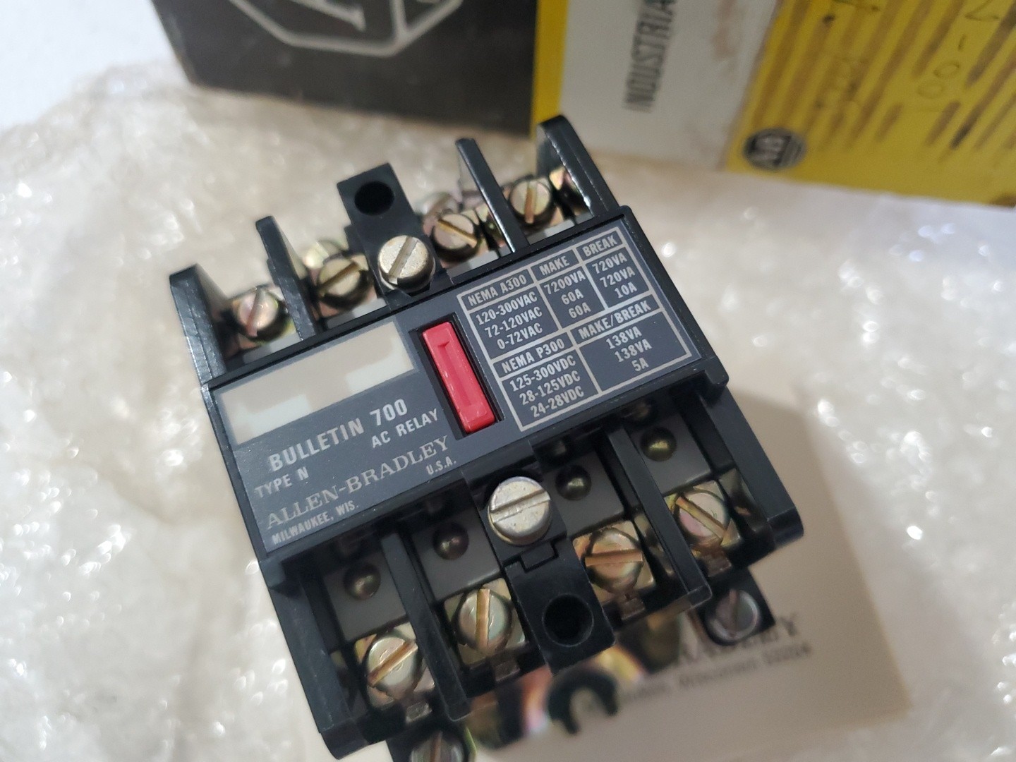 ALLEN BRADLEY 700-N400A1 SERIES C, TYPE N, AC RELAY