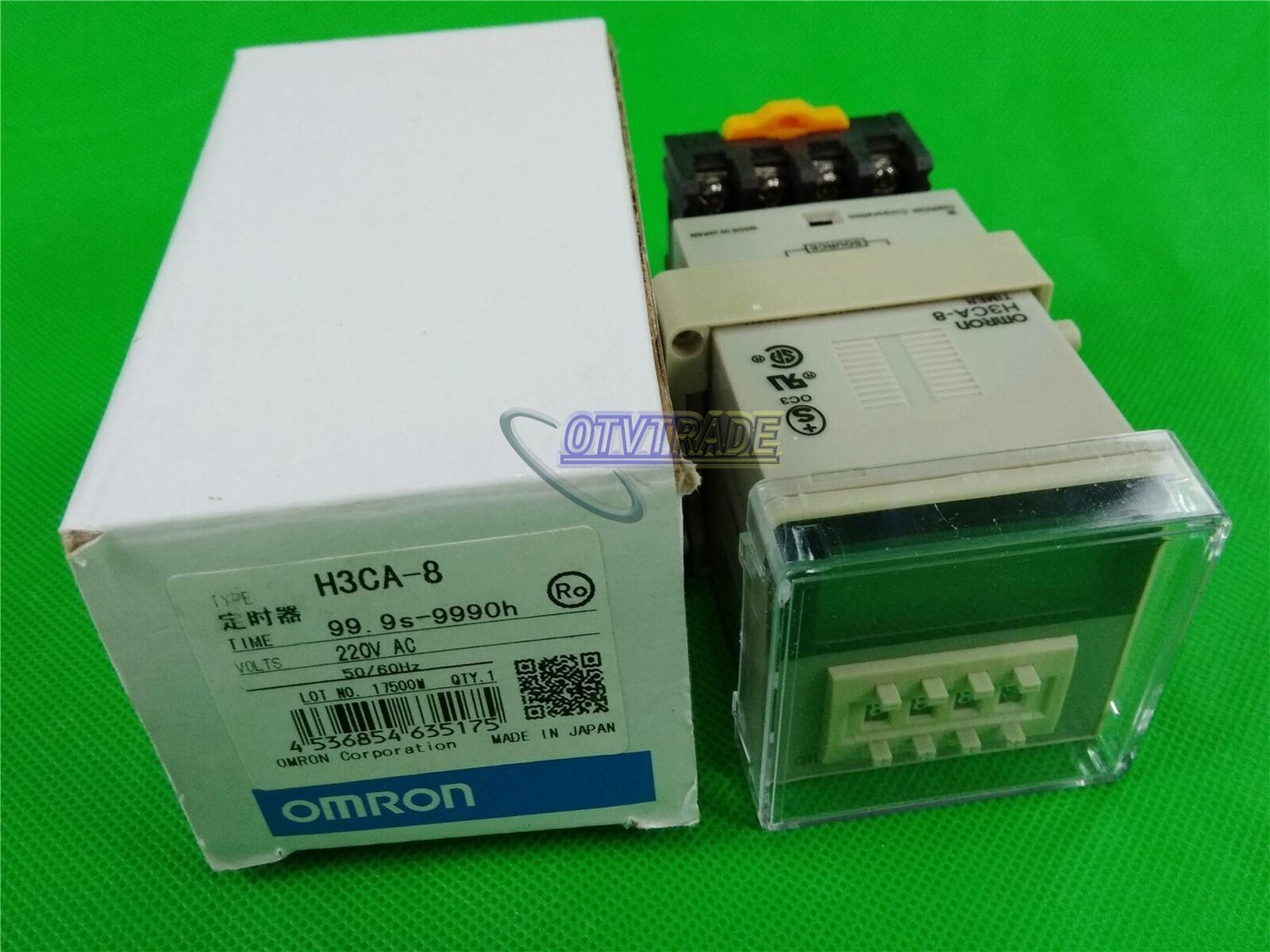 NEW ONE IN BOX OMRON Timer H3CA-8 200/220/240VAC