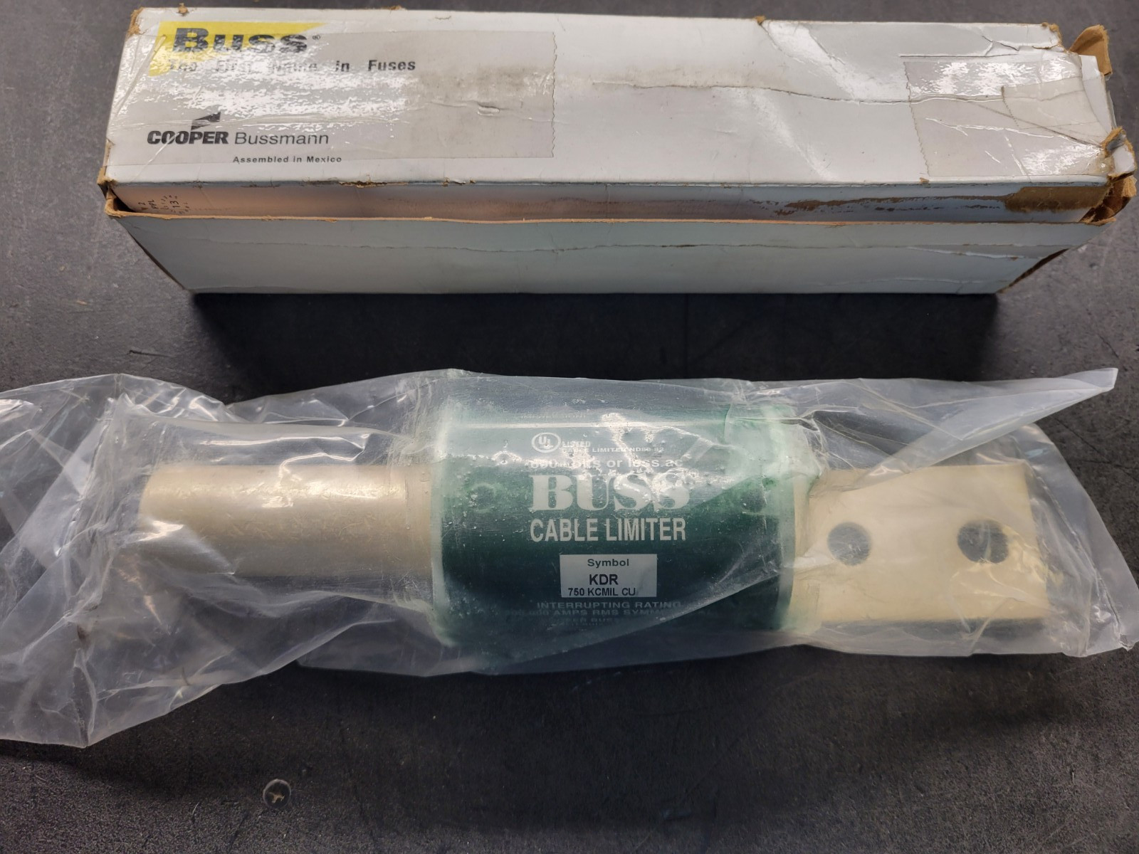 Buss KDR 750 KCMIL CU Cable Limiter.