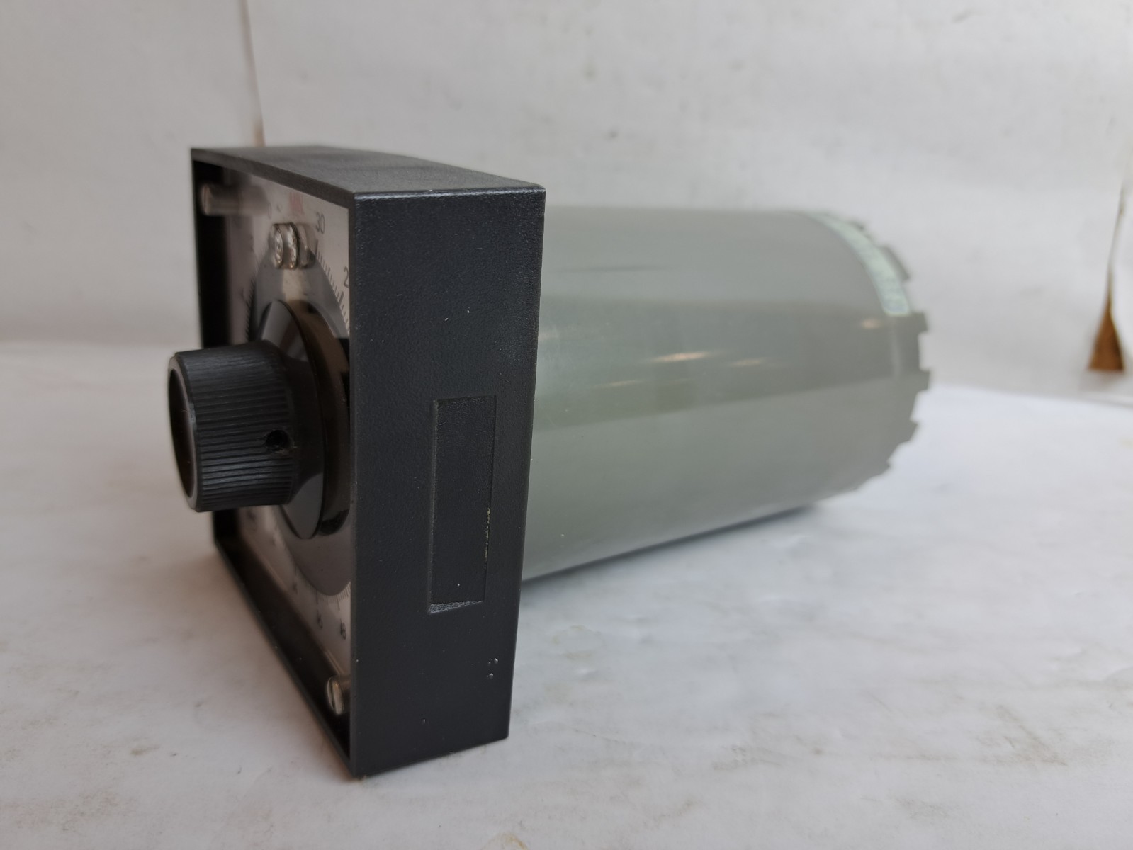 ATC 305E016A20PX Analog Reset Plug In Timer 30 Minute 305E-016-a-20-px