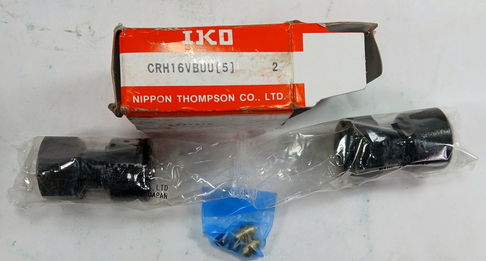2 NEW IKO CRH16VBUU (5) HEAVY DUTY 1″ CAM FOLLOWERS NIB ***MAKE OFFER***