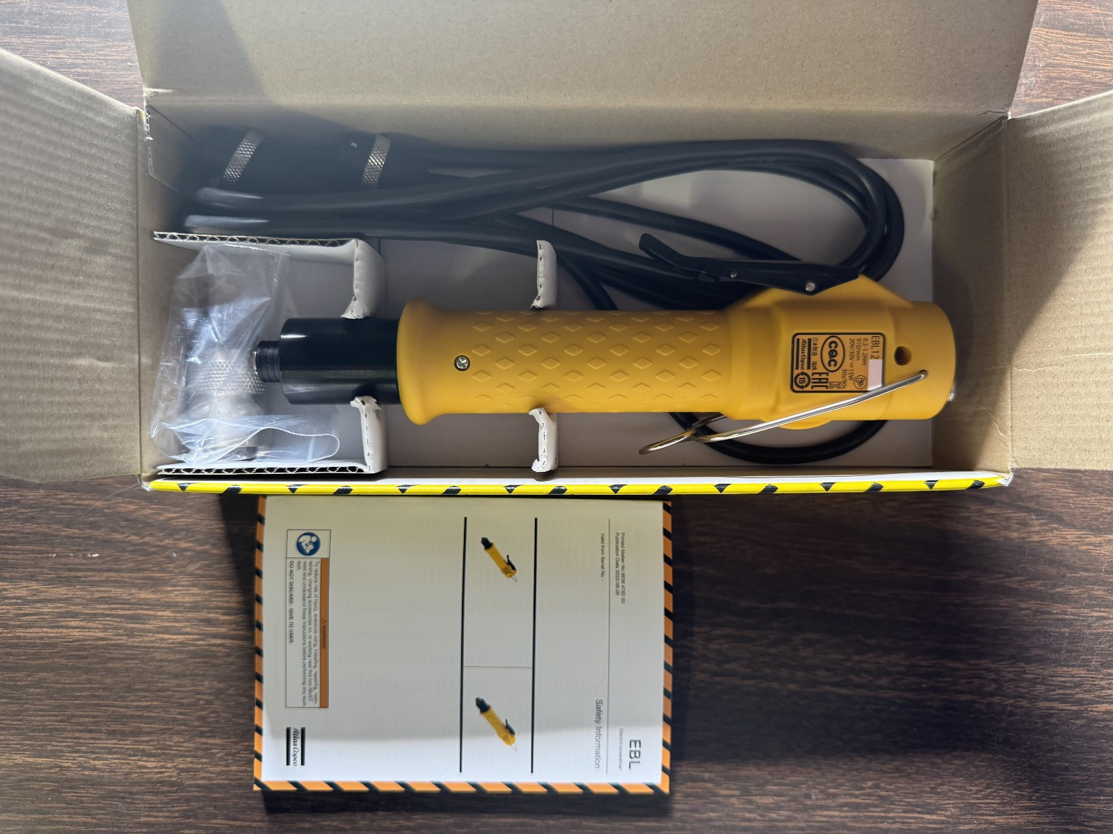 Atlas Copco EBL12 8431017011 Screwdriver 0.2-1.2 Nm w EBL Drive 8431 0170 70 New