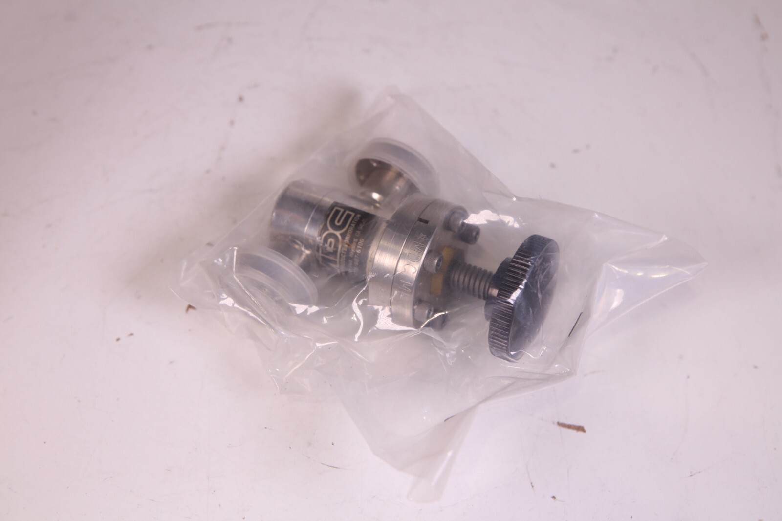 MDC Vacuum Products IV-075m Valve New, Old Stock