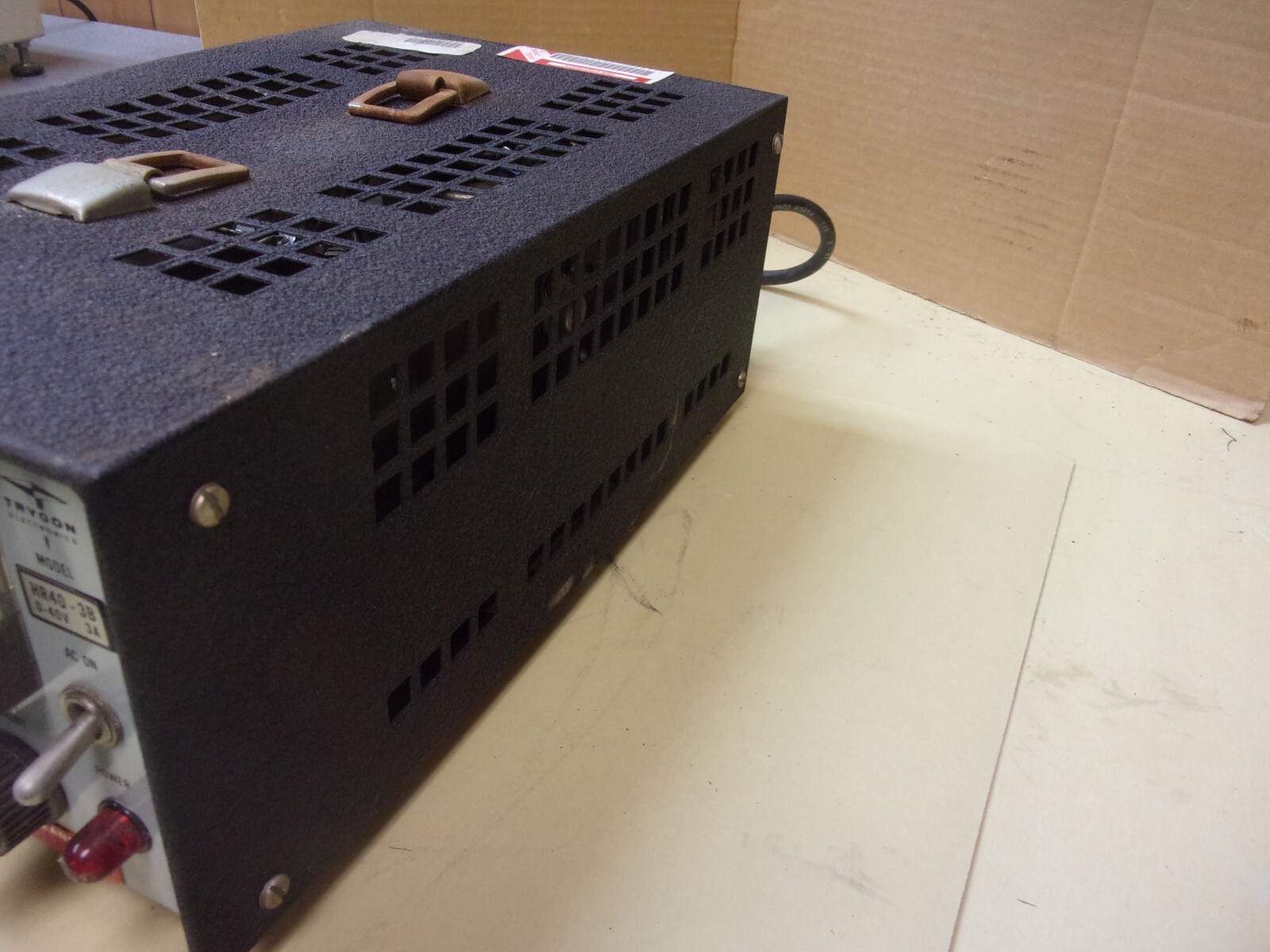 Trygon HR40-3B Power Supply , 0-40V , 3A