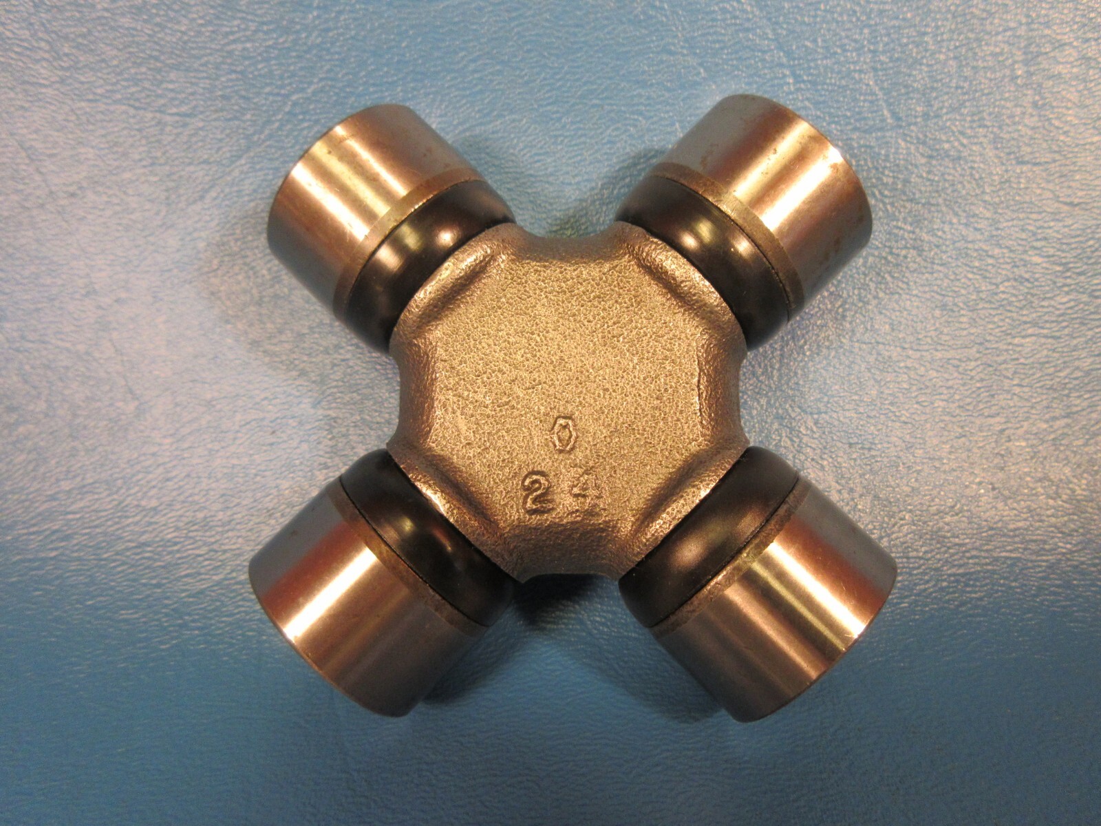 CARQUEST 1-0153, U Joint, Greaseable Universal U Joint