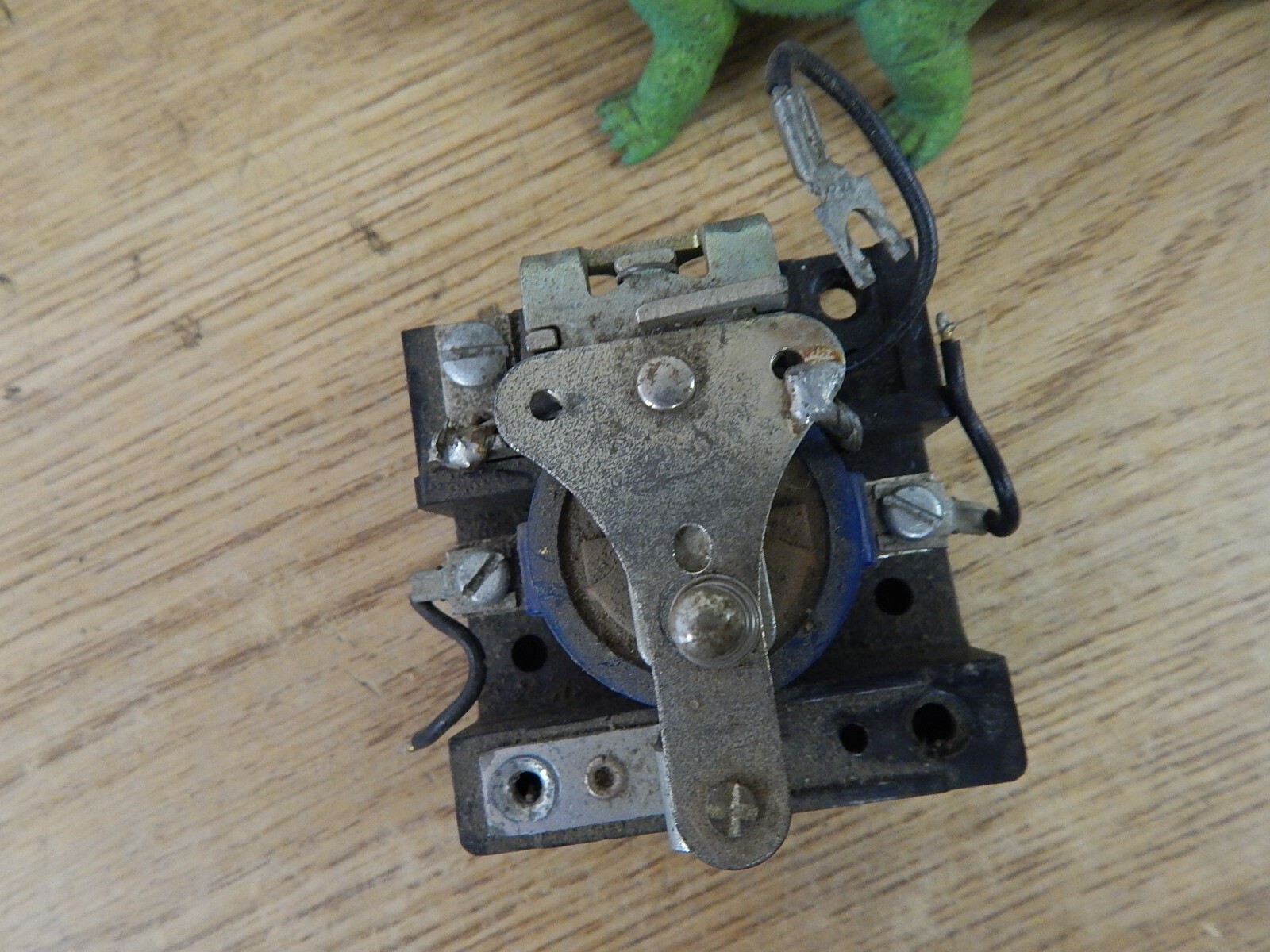Deltrol Controls 20237-83 900 SPST Relay 120VAC *FREE SHIPPING*