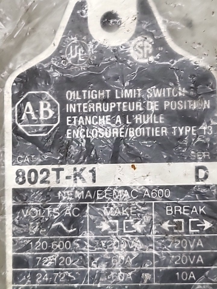 NEW SEALED ALLEN BRADLEY 802T-K1 /D OIL TIGHT LIMIT SWITCH COVER ONLY