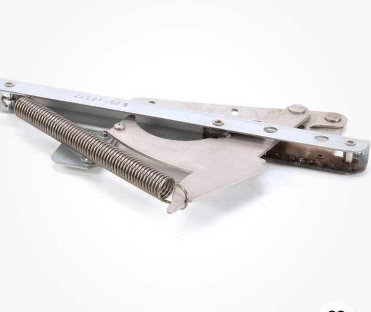 Hinge Right NGC-1573 Turbochef NEW Tornado Oven