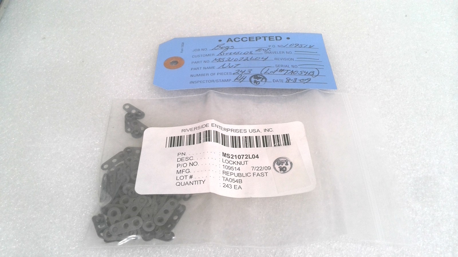 MILITARY STANDARDS MS21072L04 LOCKNUT (LOT OF 3)