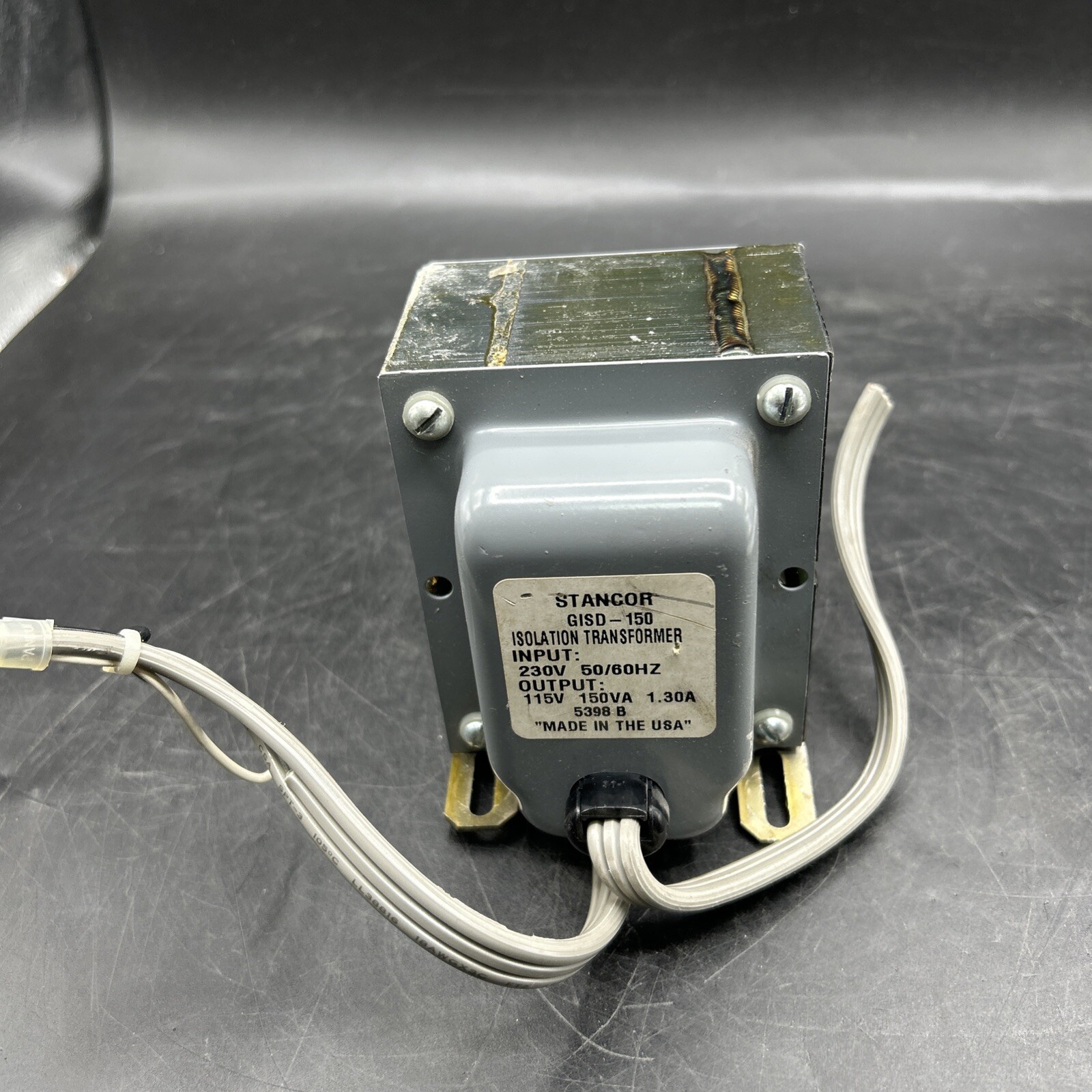STANCOR GISD-150 ISOLATION TRANSFORMER INPUT: 230V 50/60Hz OUT: 115V 150VA 1.30A