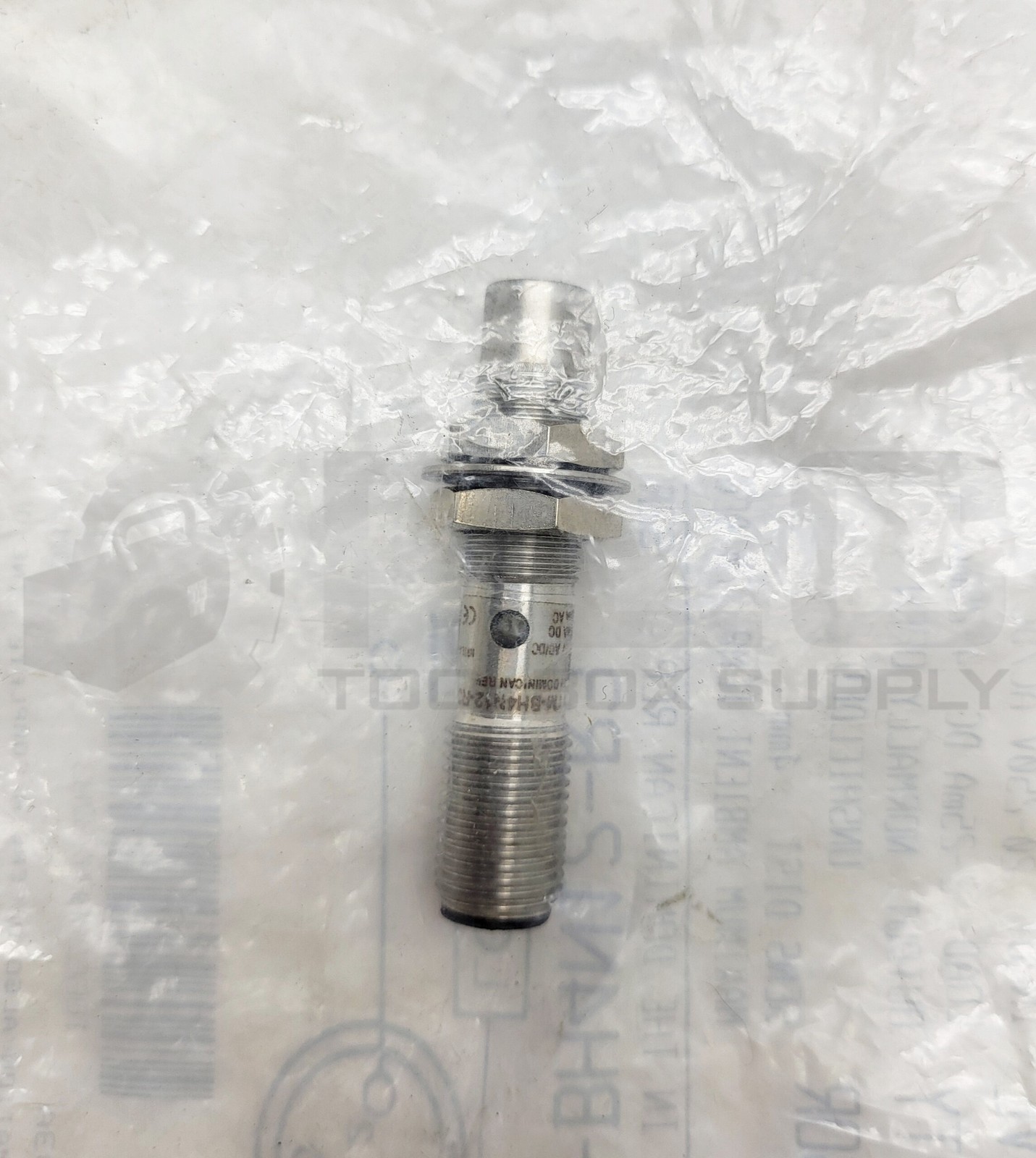 NEW SEALED ALLEN BRADLEY 871TM-BH4N12-R3 /A INDUCTIVE PROXIMITY SENSOR