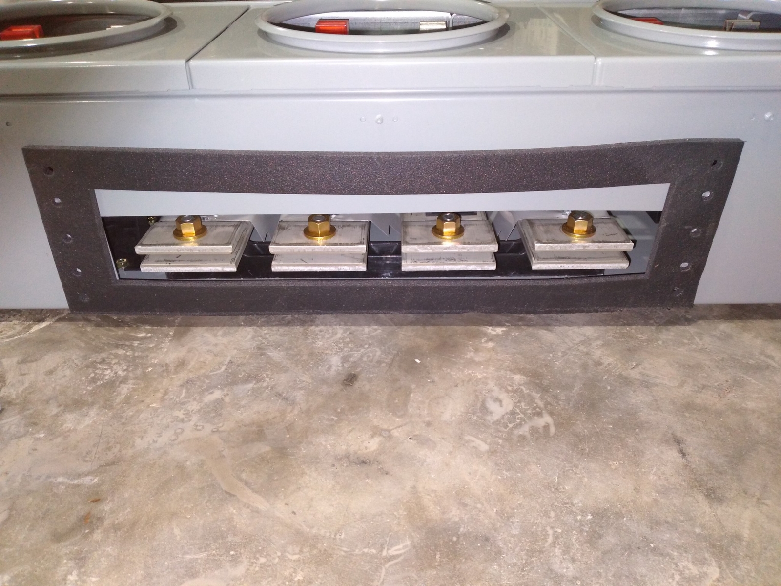 EATON 125A METER STACK 3MM412R12P 4 SOCKETS/BASES 1200A 120/240VAC TYPE 3R