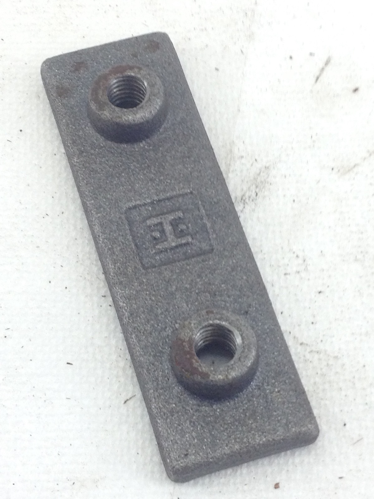 NEW! “H” BRAND INDUSTRIAL HD PIPE CLAMP 2-THREADED BORE BASE PLATES 3-PK (A43)