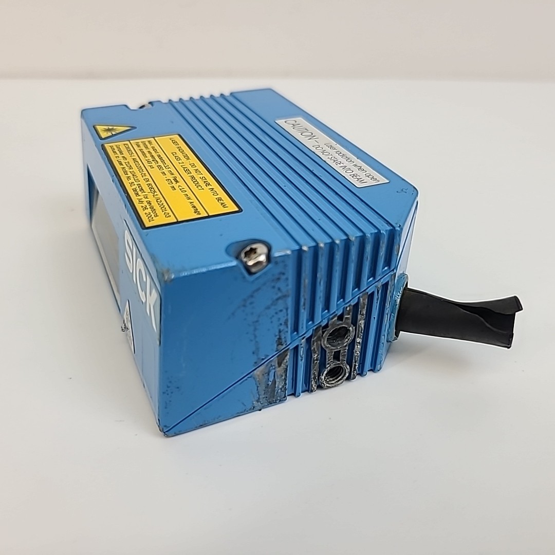 SICK 1017622 CLV431-0010 Mid Range Barcode Scanner Without Cable