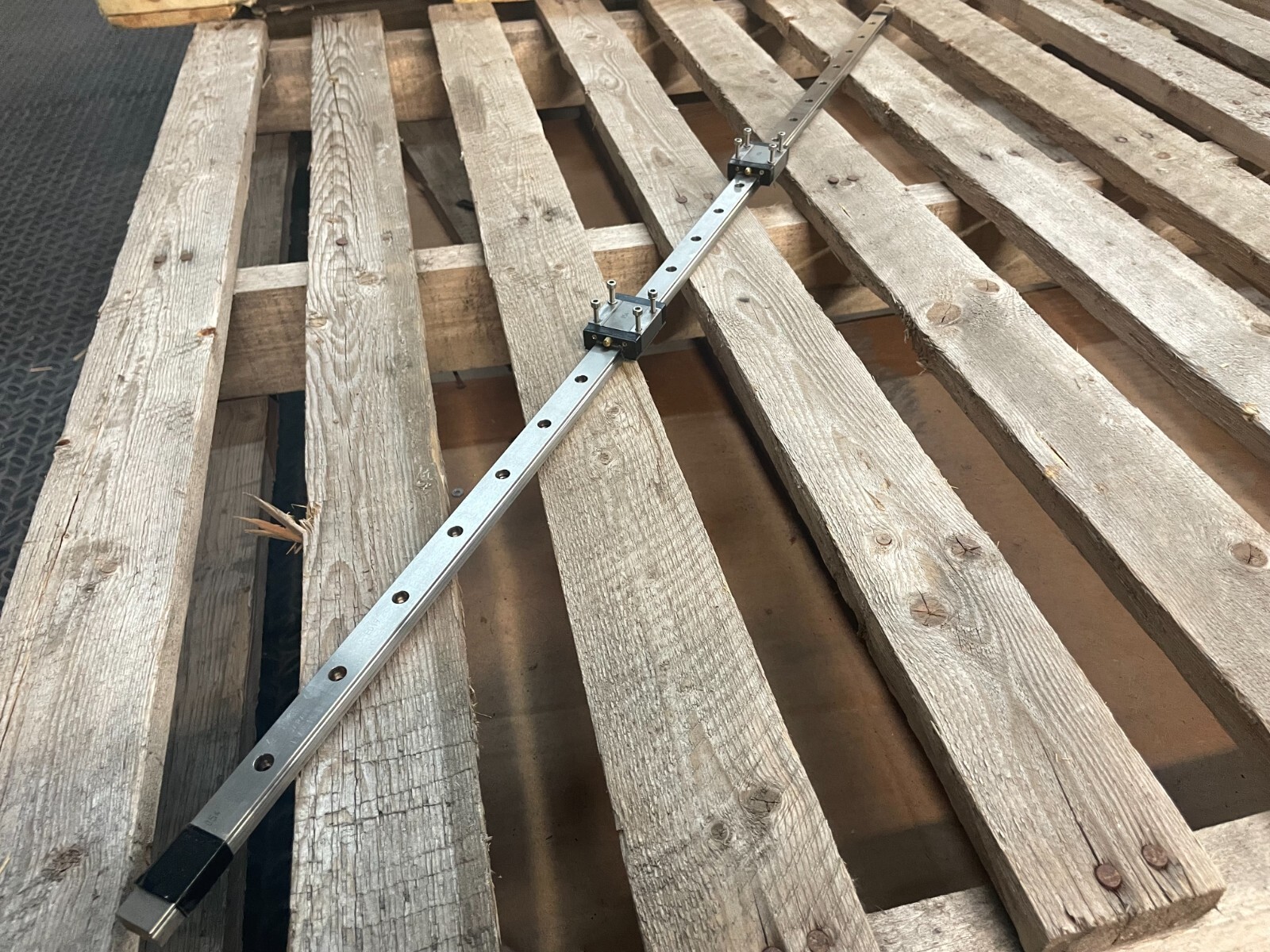IKO LWL15B Linear Guide Rail 30″ w/ 2 Carriages