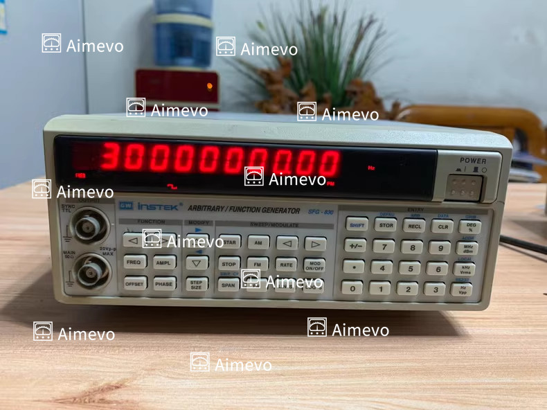 1PCS GW Instek SFG-830 Arbitrary Signal Generator Frequency 0.1Hz-30MHZ