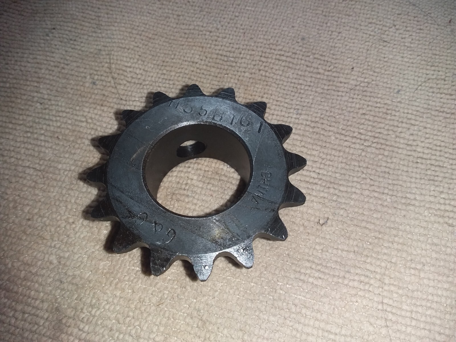 H35B16-1″ 1 Inch Shaft Round Bore Sprocket # 35 Roller Chain 16 Tooth