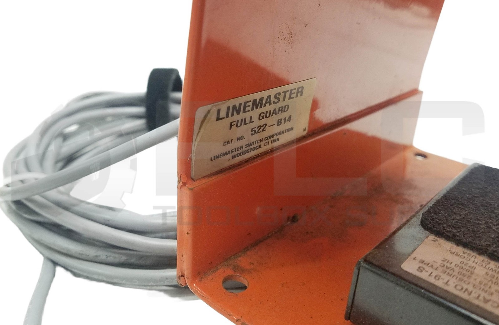 LINEMASTER 522-B14 FULL GUARD w/ TREADLITE II T-91-S FOOT SWITCH