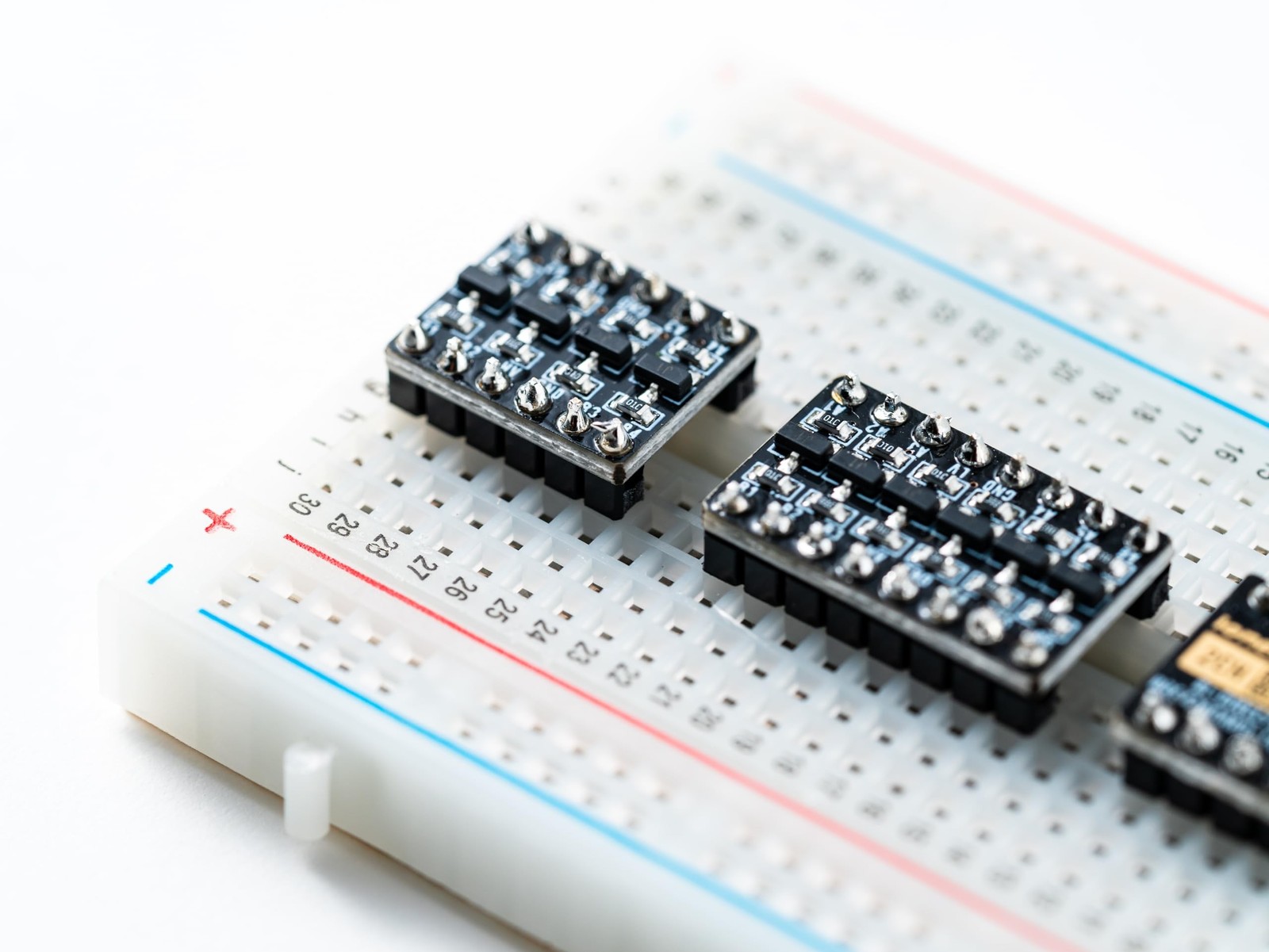 27 Pcs Logic Level Converter Kit – Multi-Channel Bi-Directional 3.3V to 5V Sh…