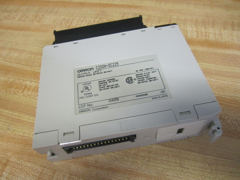 Omron C200H-0C225 Output Module C200H0C225