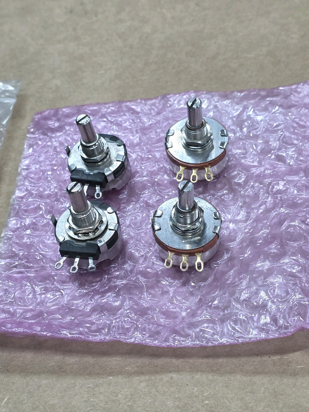 (4) RV4NAYSD102A Single Turn Linear Potentiometer 1000 Ohms 2W 1k