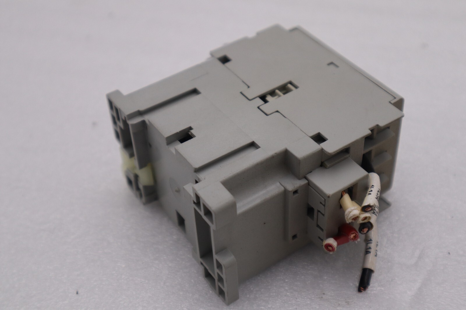 Allen-Bradley 100-C09*10 Series A CONTACTOR STOCK L-467C