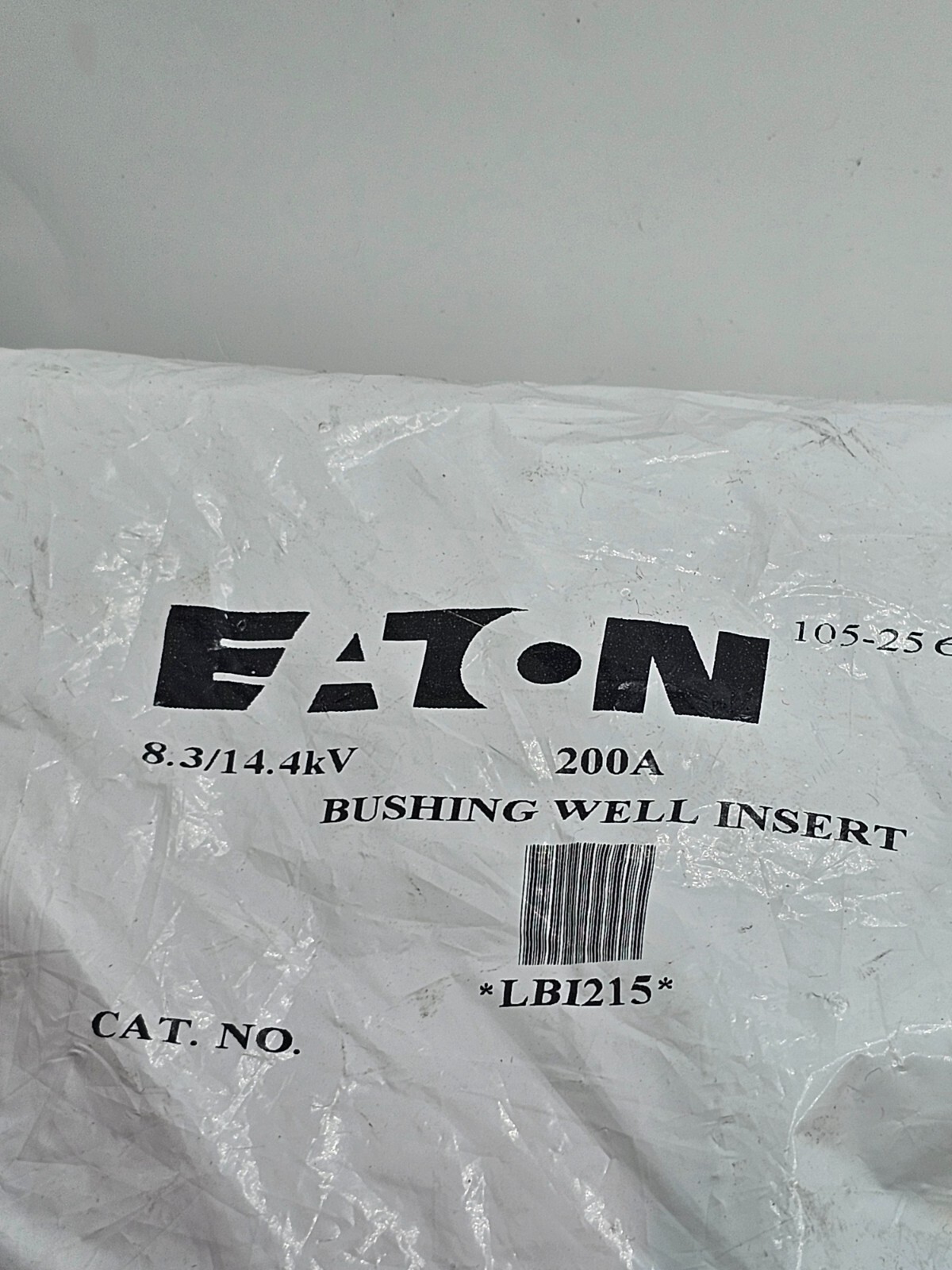 Eaton LB1215: Bushing Well Insert 8.3/14.4KV 200A 105-25 6750-3