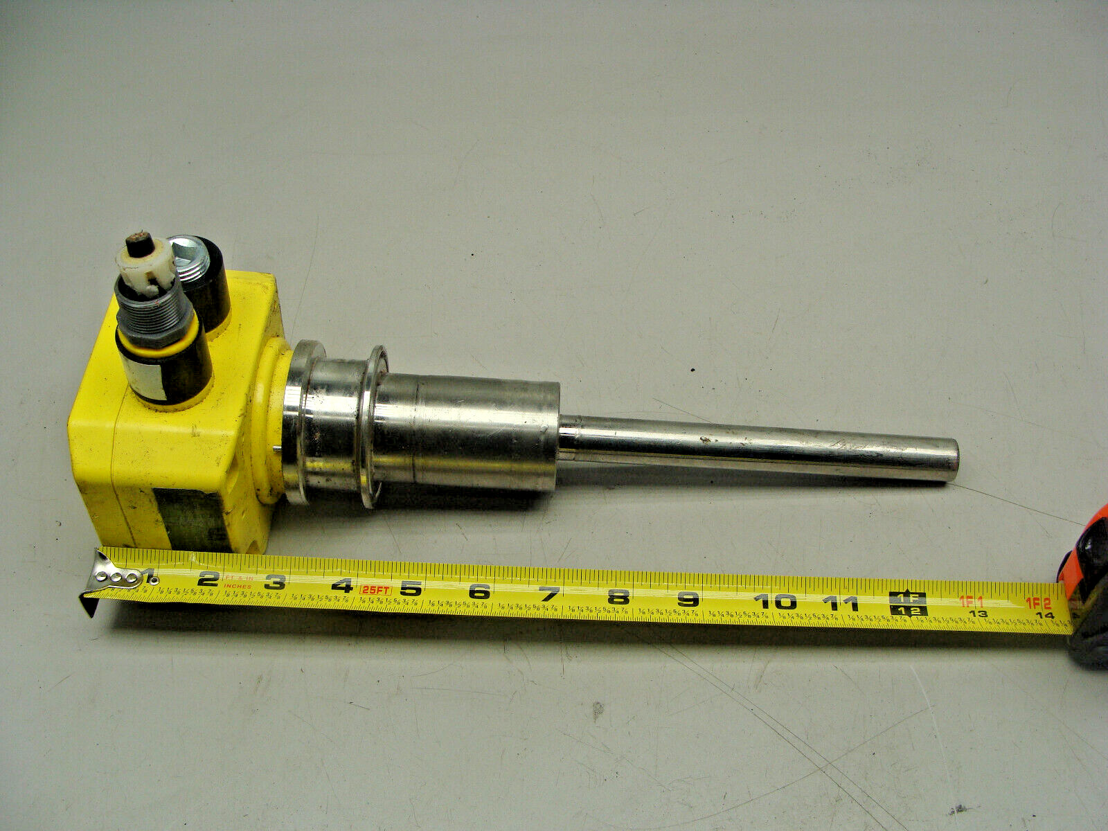 VEGA VIB51 LEVEL SWITCH TYPE VIB51.URTAPNKT